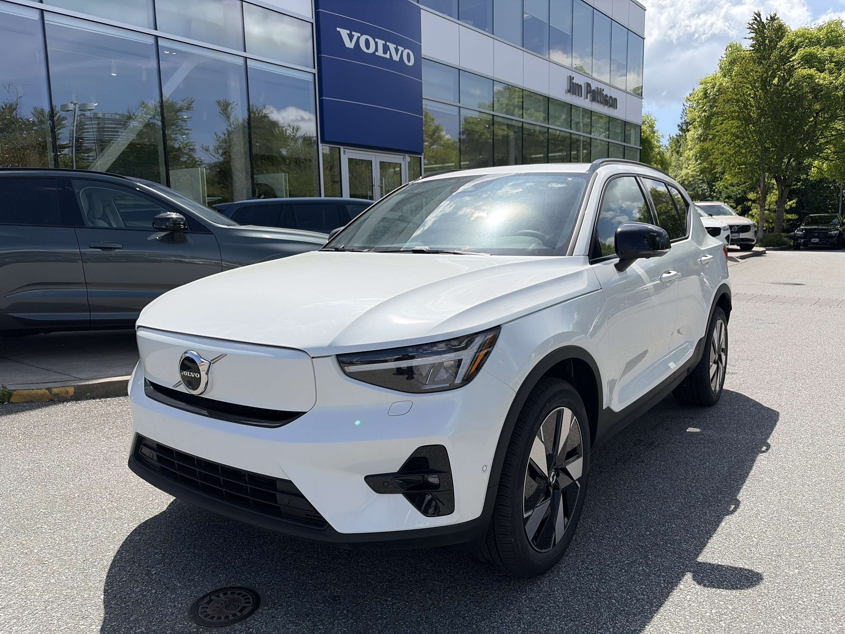 White 2026 Volvo EX40 SUV / Crossover All-Wheel Drive Automatic