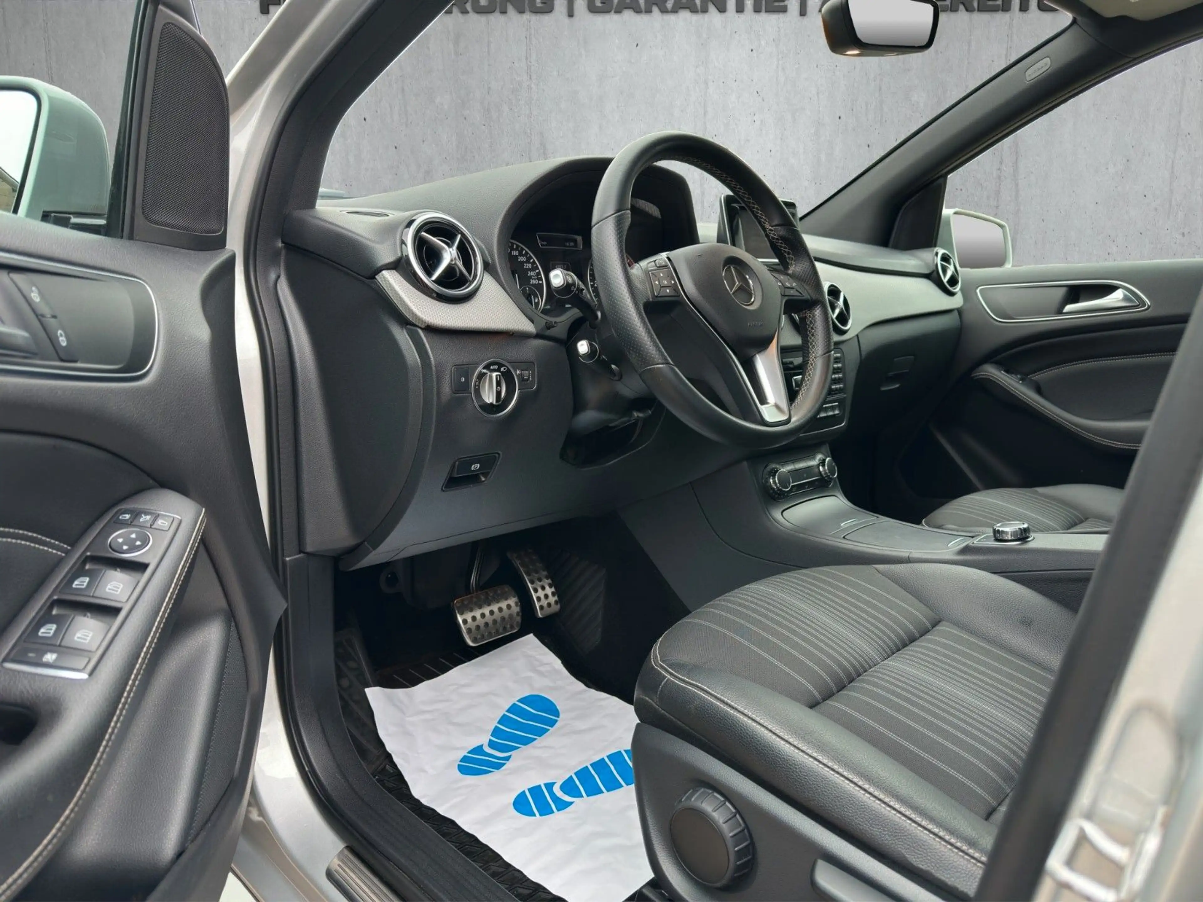 Mercedes-Benz B 180 CDI *HUNEU*PDC*TEMPOMAT* — photo 10