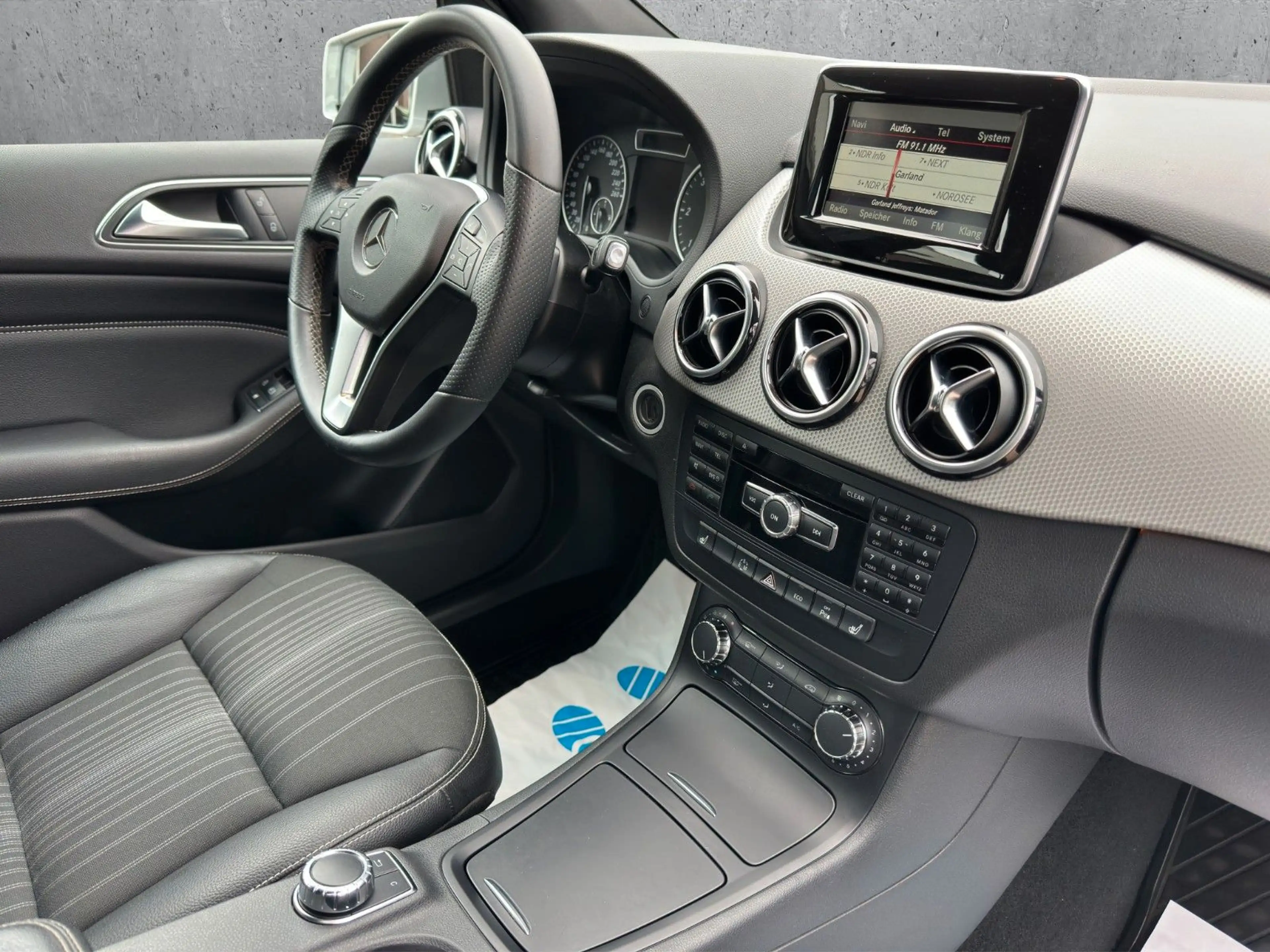 Mercedes-Benz B 180 CDI *HUNEU*PDC*TEMPOMAT* — photo 13