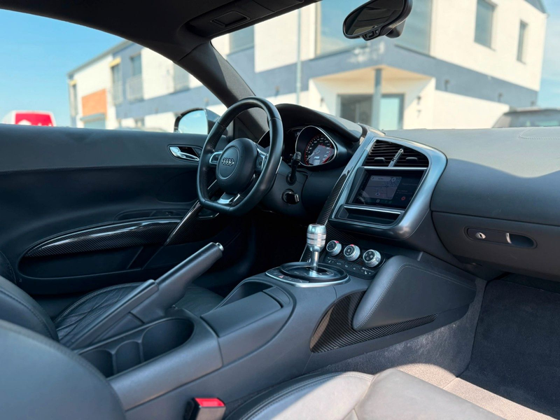 Audi R8 Coupe 5.2 FSI quattro|V10| FULL CARBON|B & O| — photo 2