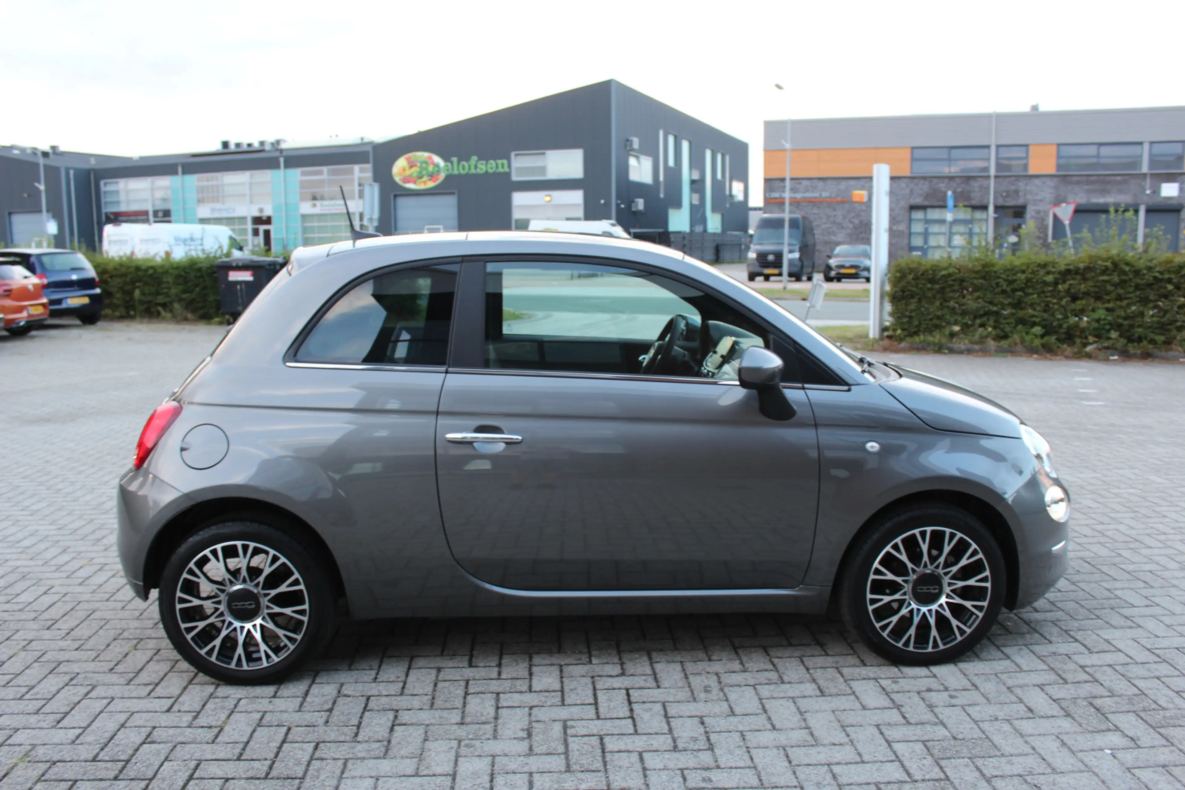 Fiat 500 1.0 Hybrid Dolcevita Pano-Clima-Cruise-Navi-Carpla — photo 6
