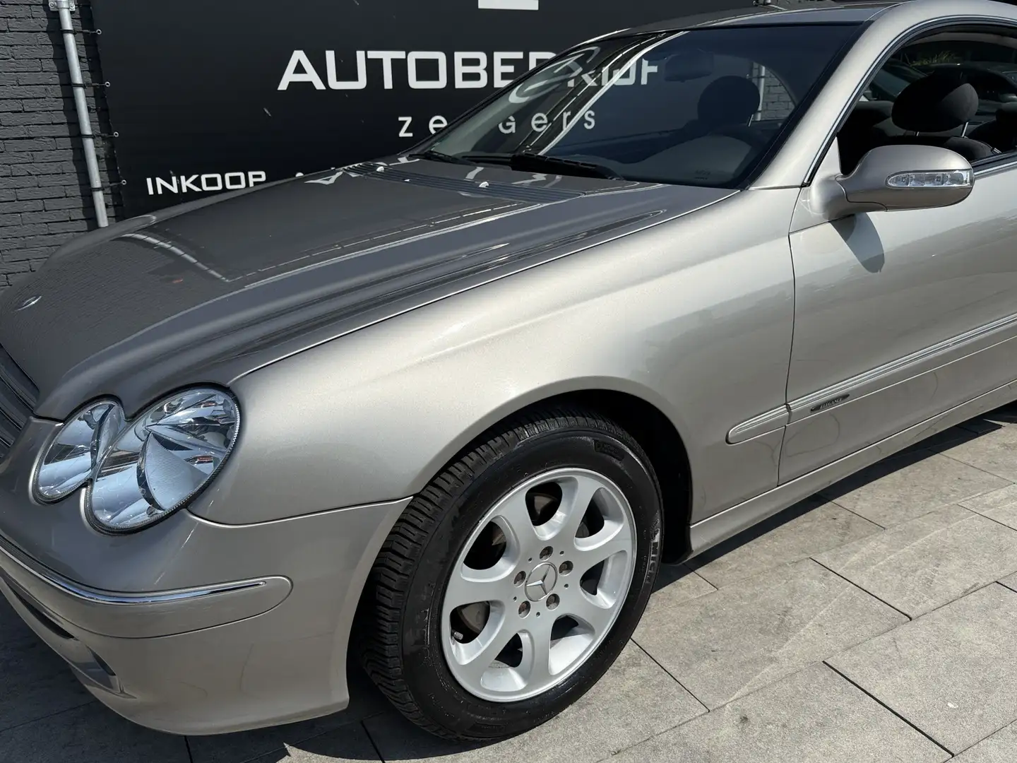 Mercedes-Benz CLK 200 Coupé K. Avantgarde COMPLEET gedocumenteerd !! Gris - 2