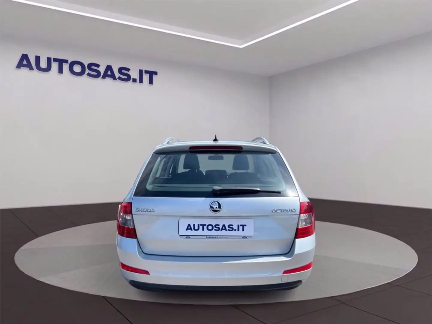 Skoda Octavia Wagon 1.6 tdi cr Executive 105cv dsg Grigio - 2