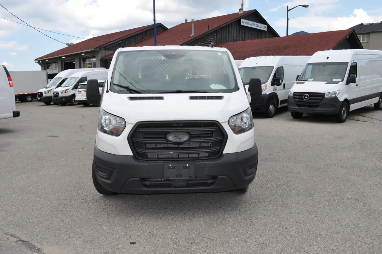Ford Transit Cargo Van снимка Ford Transit Cargo Van