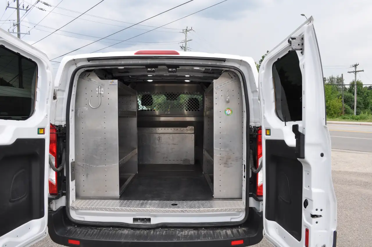 Ford Transit Cargo Van снимка Ford Transit Cargo Van