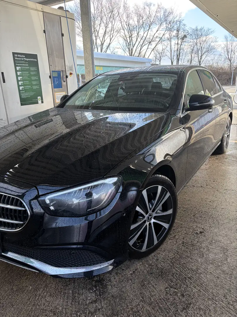 Mercedes-Benz E 300 e300 E Avantgarde Sport Sitze + MB Werk-Garantie Schwarz - 1