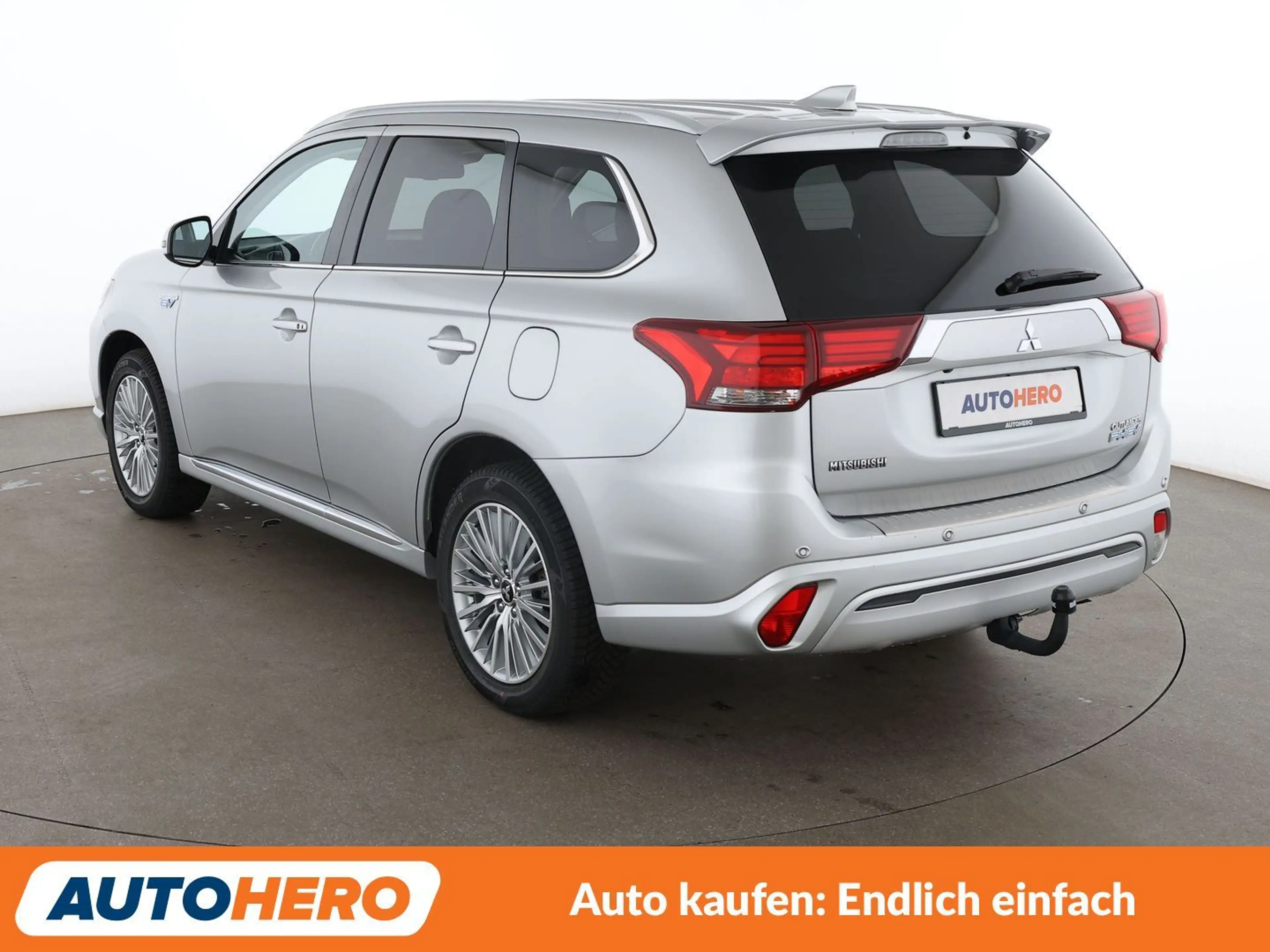 Mitsubishi Outlander 2.4 PHEV Plus 4WD Aut.*LED*ACC*CAM*PDC*SHZ*LHZ*BT* — photo 4