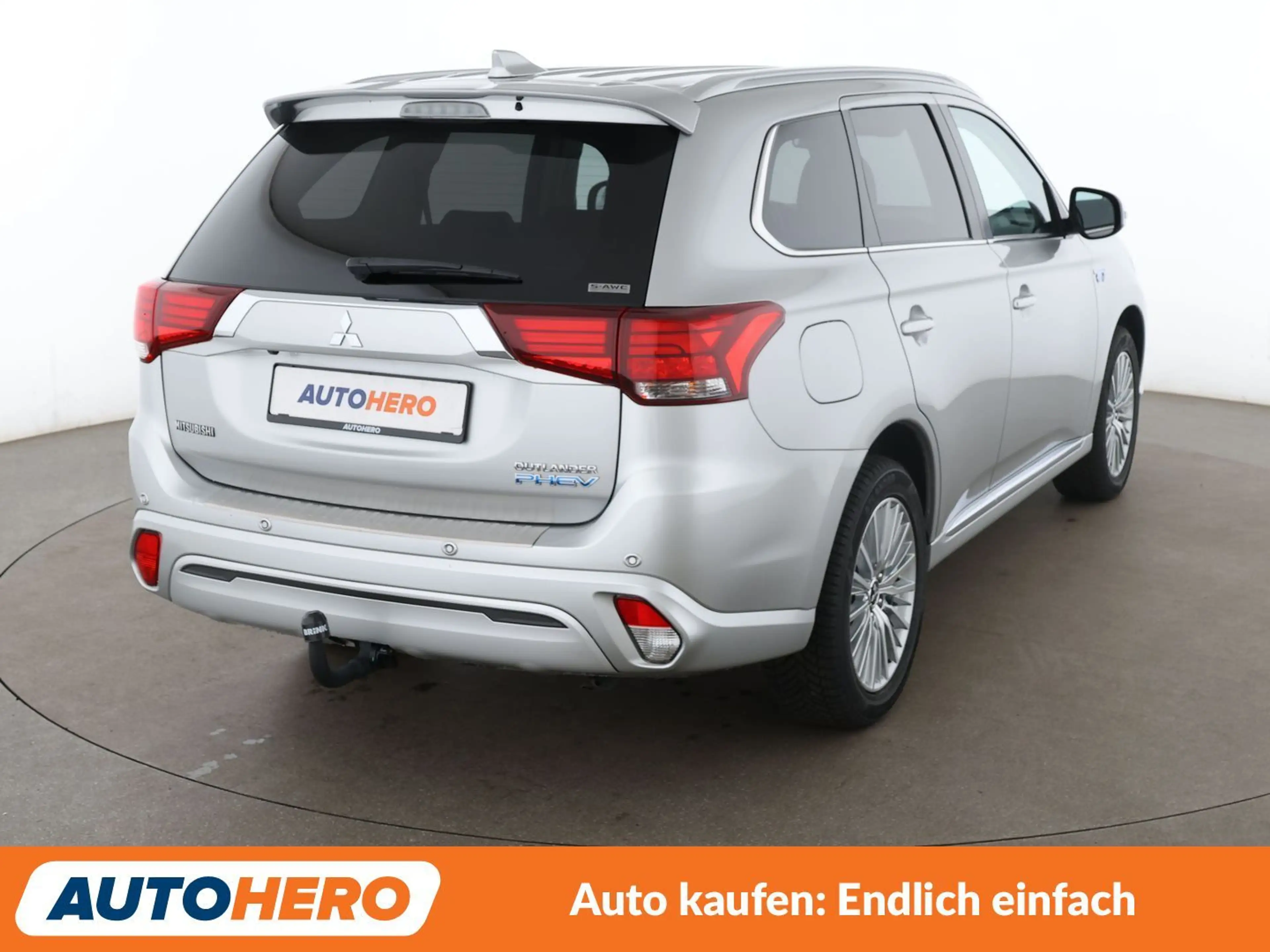 Mitsubishi Outlander 2.4 PHEV Plus 4WD Aut.*LED*ACC*CAM*PDC*SHZ*LHZ*BT* — photo 6