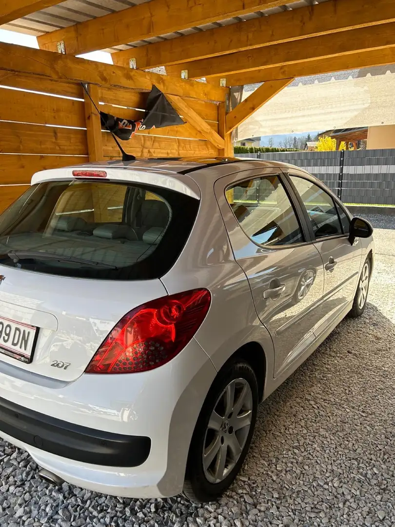 Peugeot 207 GT 1,6 HDi 110 - 2
