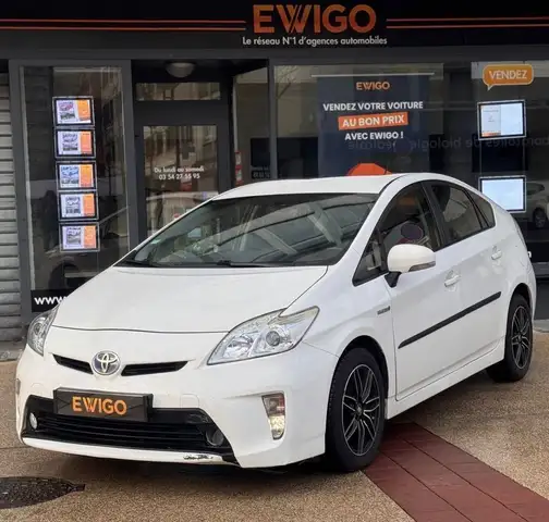 Toyota Prius 1.8 136ch 100 hybrid full-hybrid 1.3kwh dynamic entretien complet camera de recul -