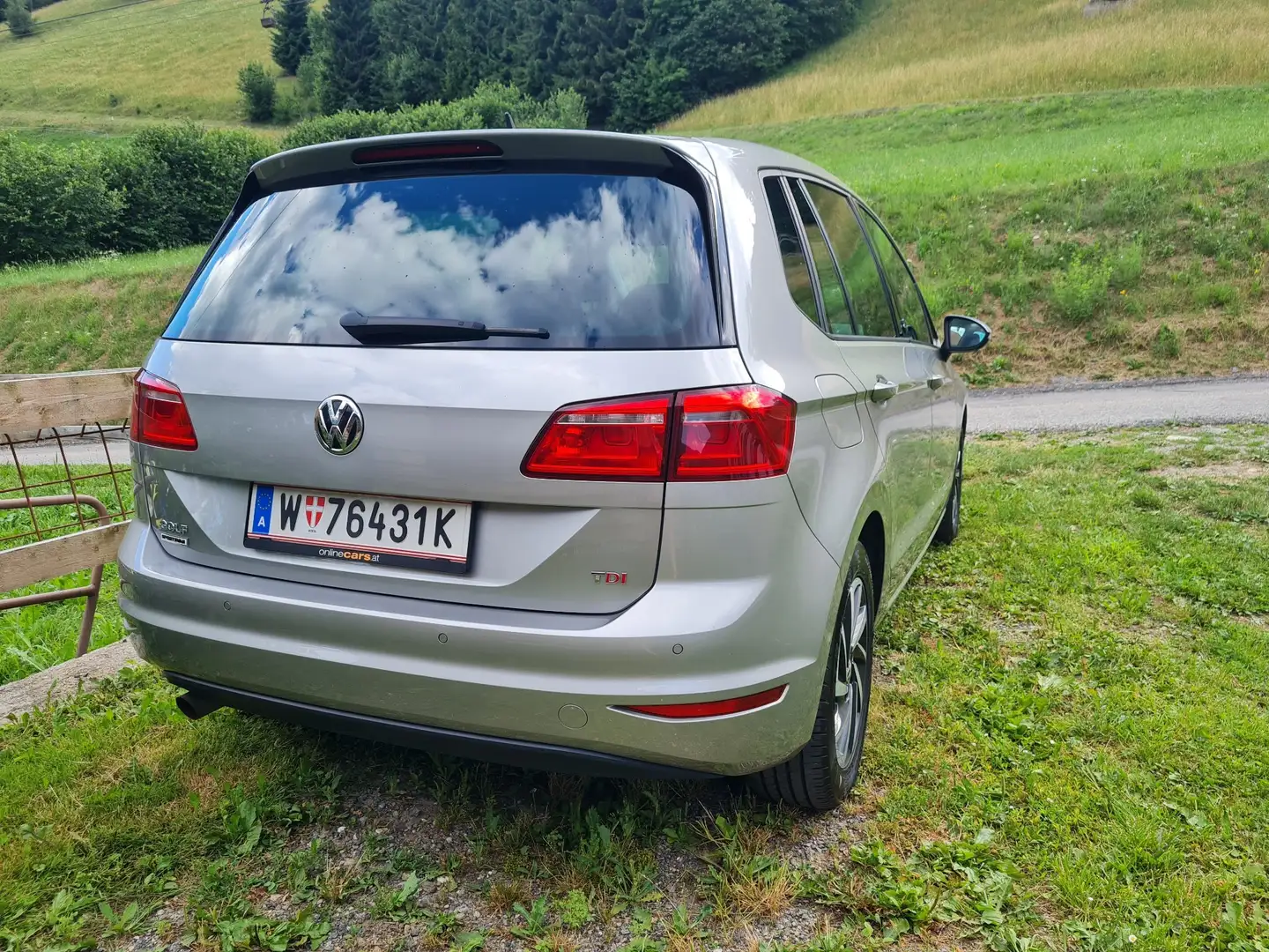 Volkswagen Golf Sportsvan 1.6 TDI (BlueMotion Technology) Comfortline - 2