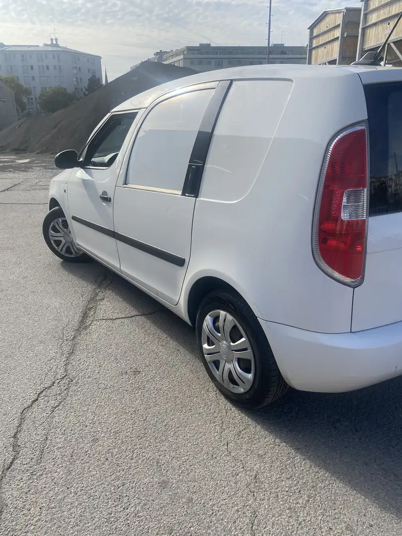 Skoda Praktik Weiß - 2