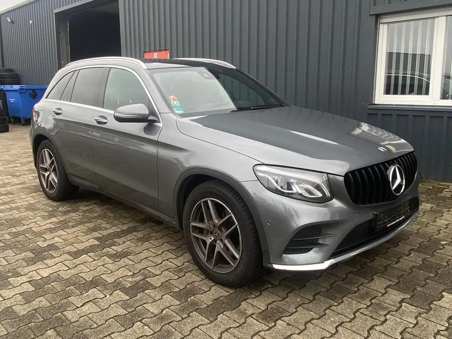 Mercedes-Benz GLC 220 GLC 220 d 4Matic (253.905) Grau - 2