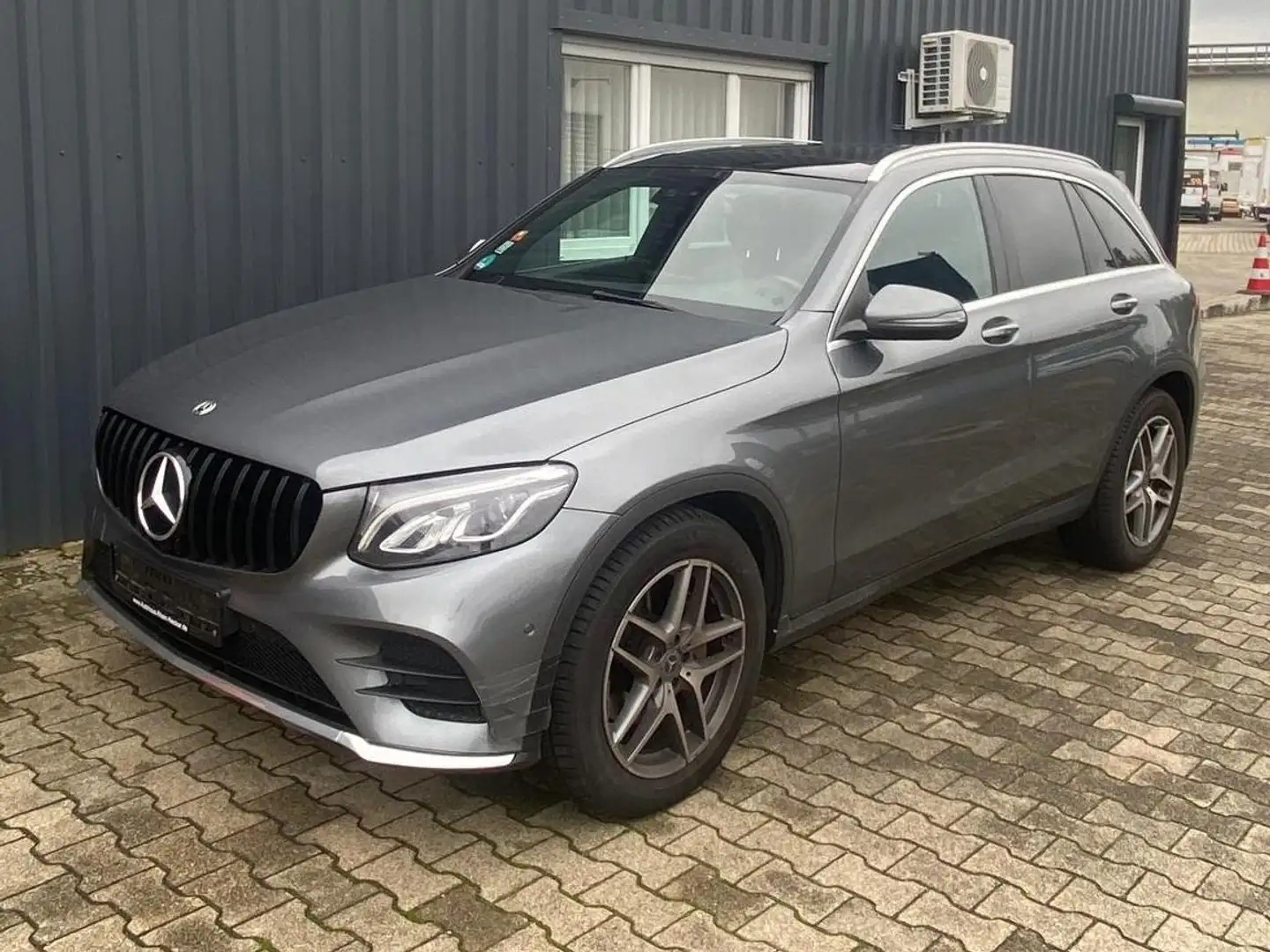 Mercedes-Benz GLC 220 GLC 220 d 4Matic (253.905) Grau - 1