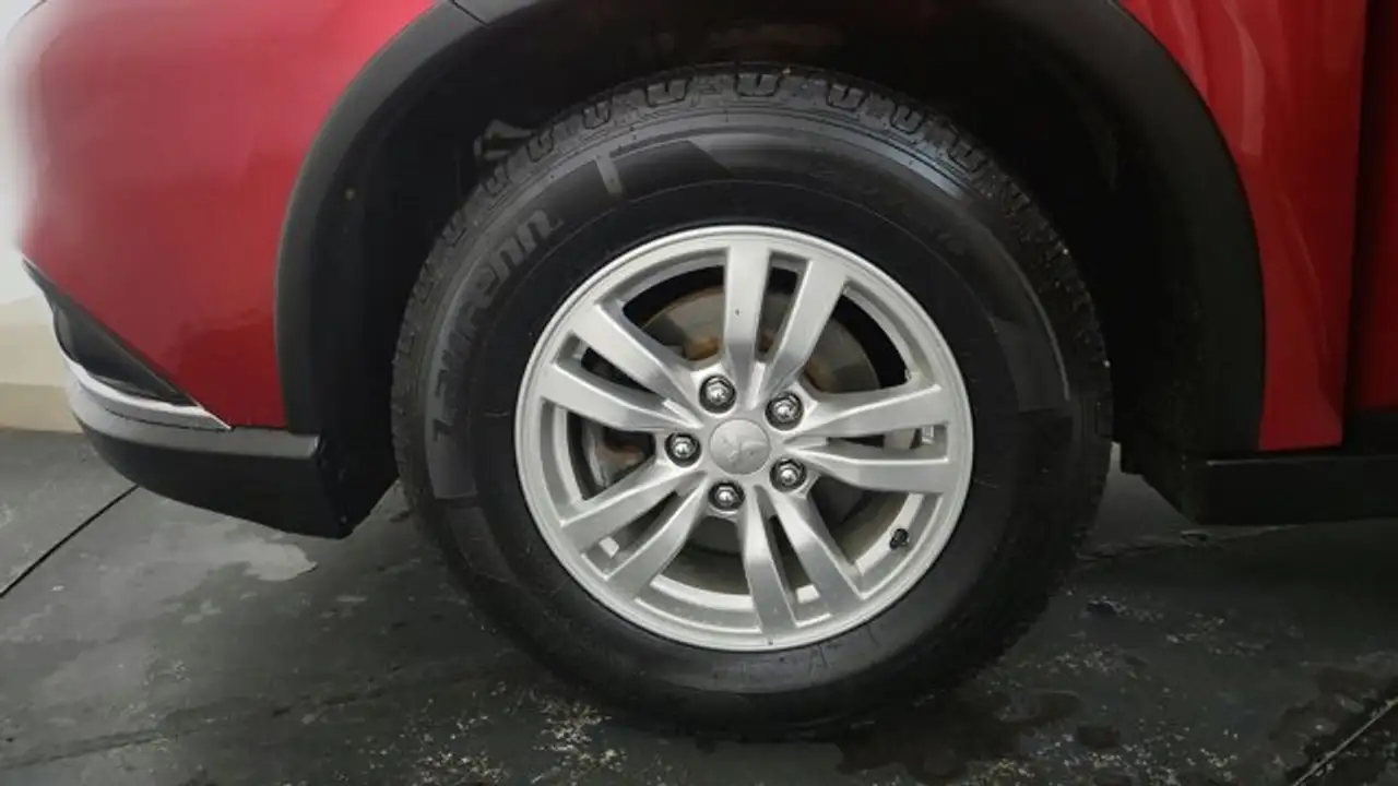 Mitsubishi Outlander снимка Mitsubishi Outlander