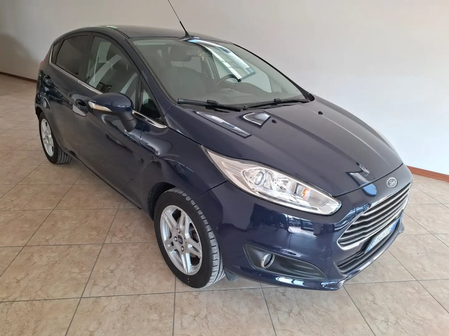 Ford Fiesta 5p 1.2 Titanium 60cv Bleu - 1