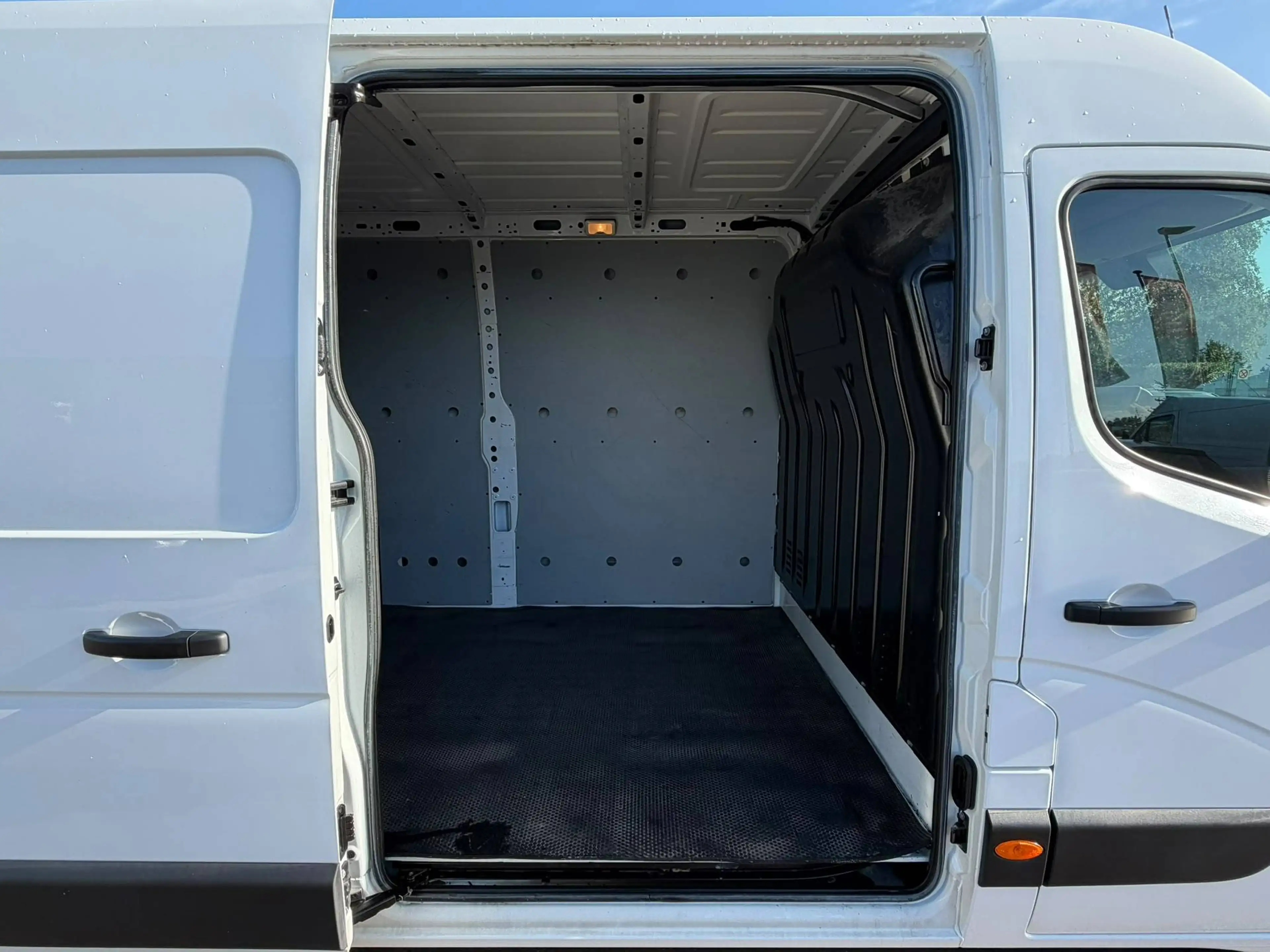 Renault Master (Stock ID 35943) — photo 12