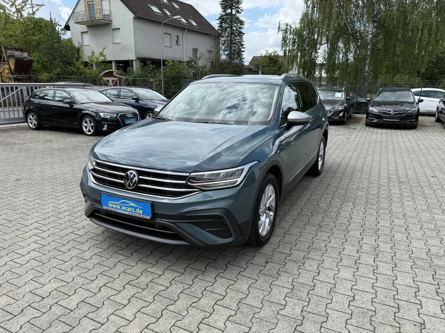 Volkswagen Tiguan Allspace Life 2,0 TDI SCR Navi LED ACC Head-Up P-Dach AHK S Azul - 1