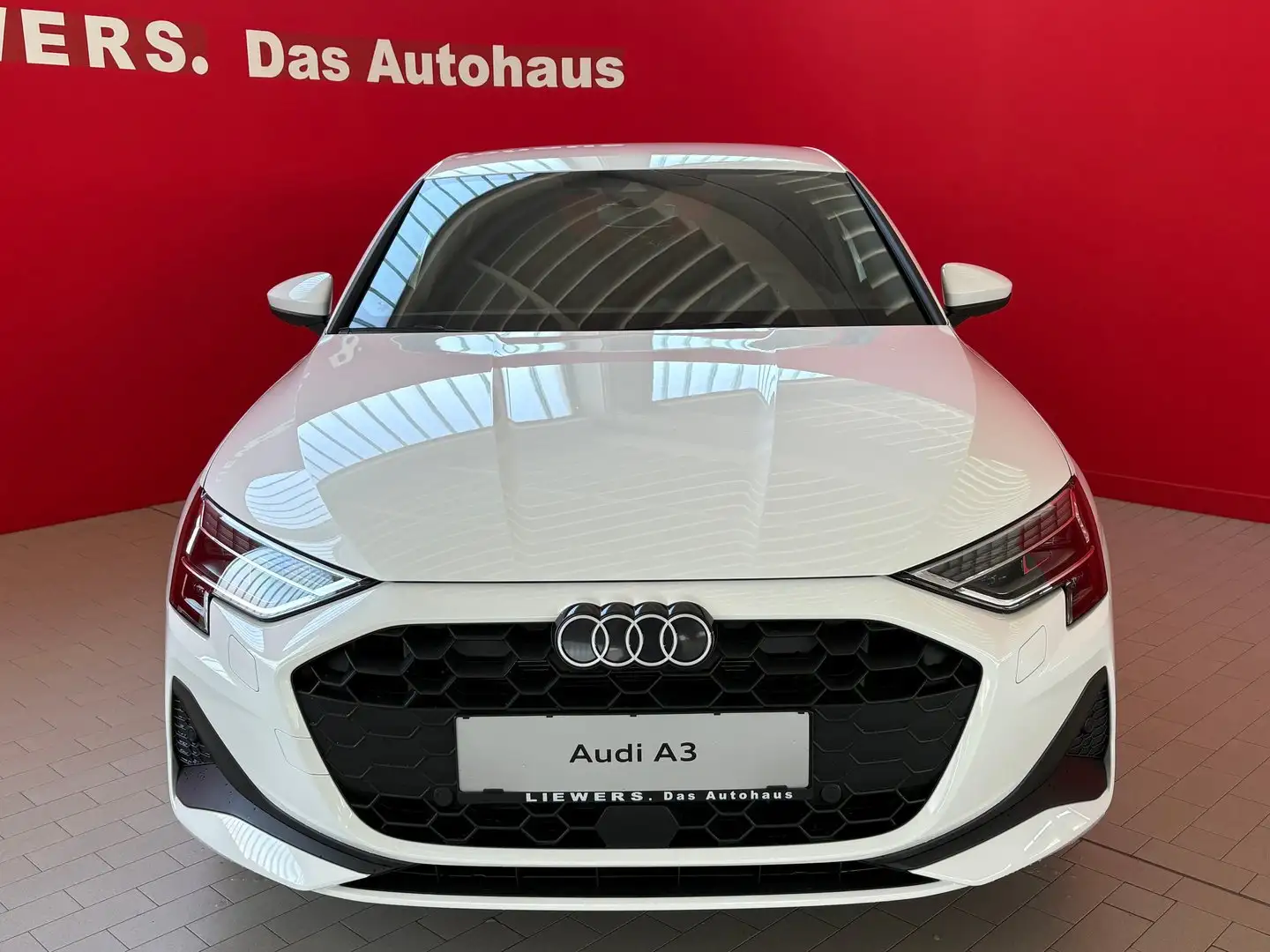 Audi A3 30 TDI Weiß - 1
