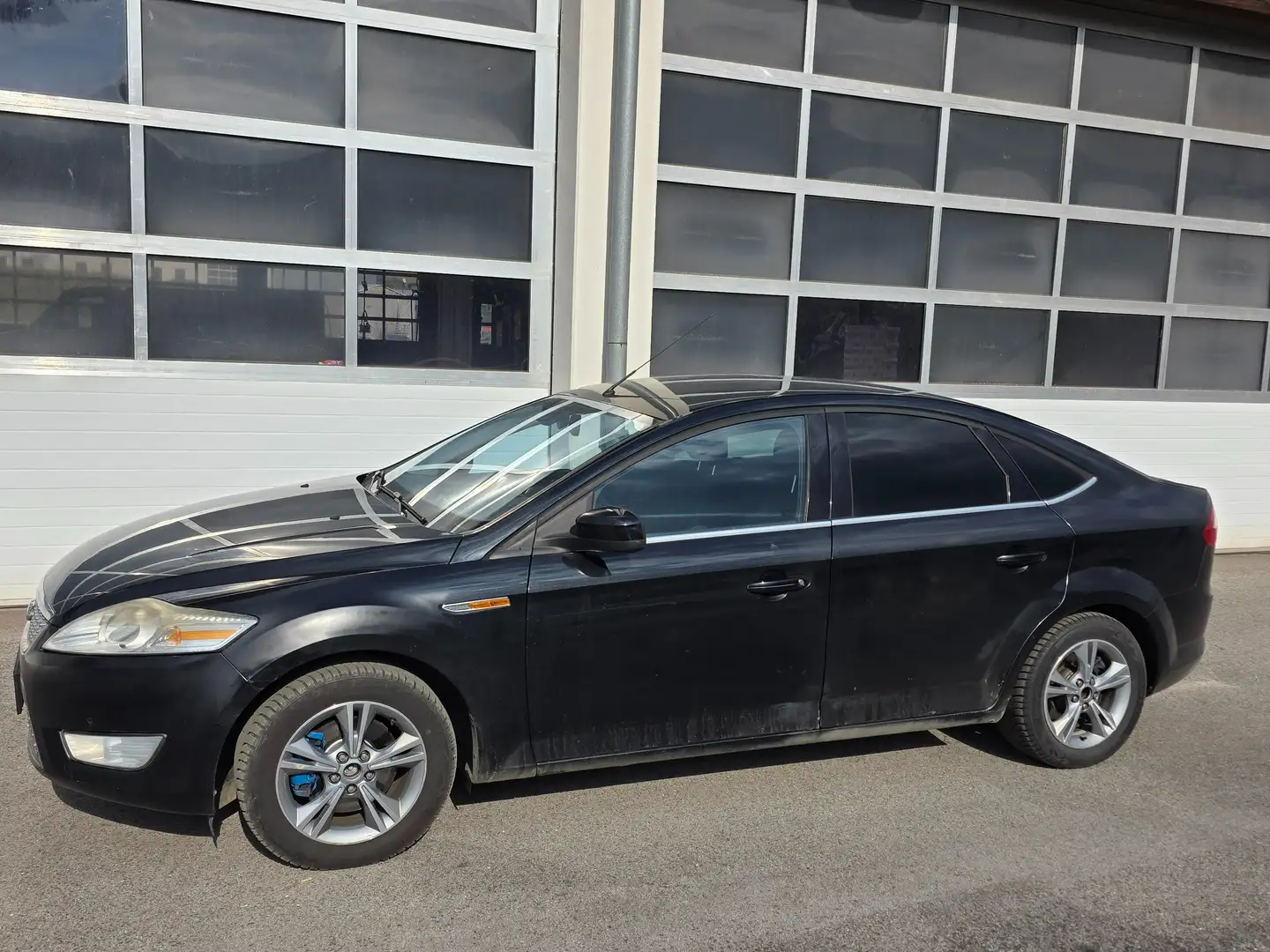 Ford Mondeo Mondeo Titanium X 2,0 TDCi DPF Titanium X Schwarz - 1