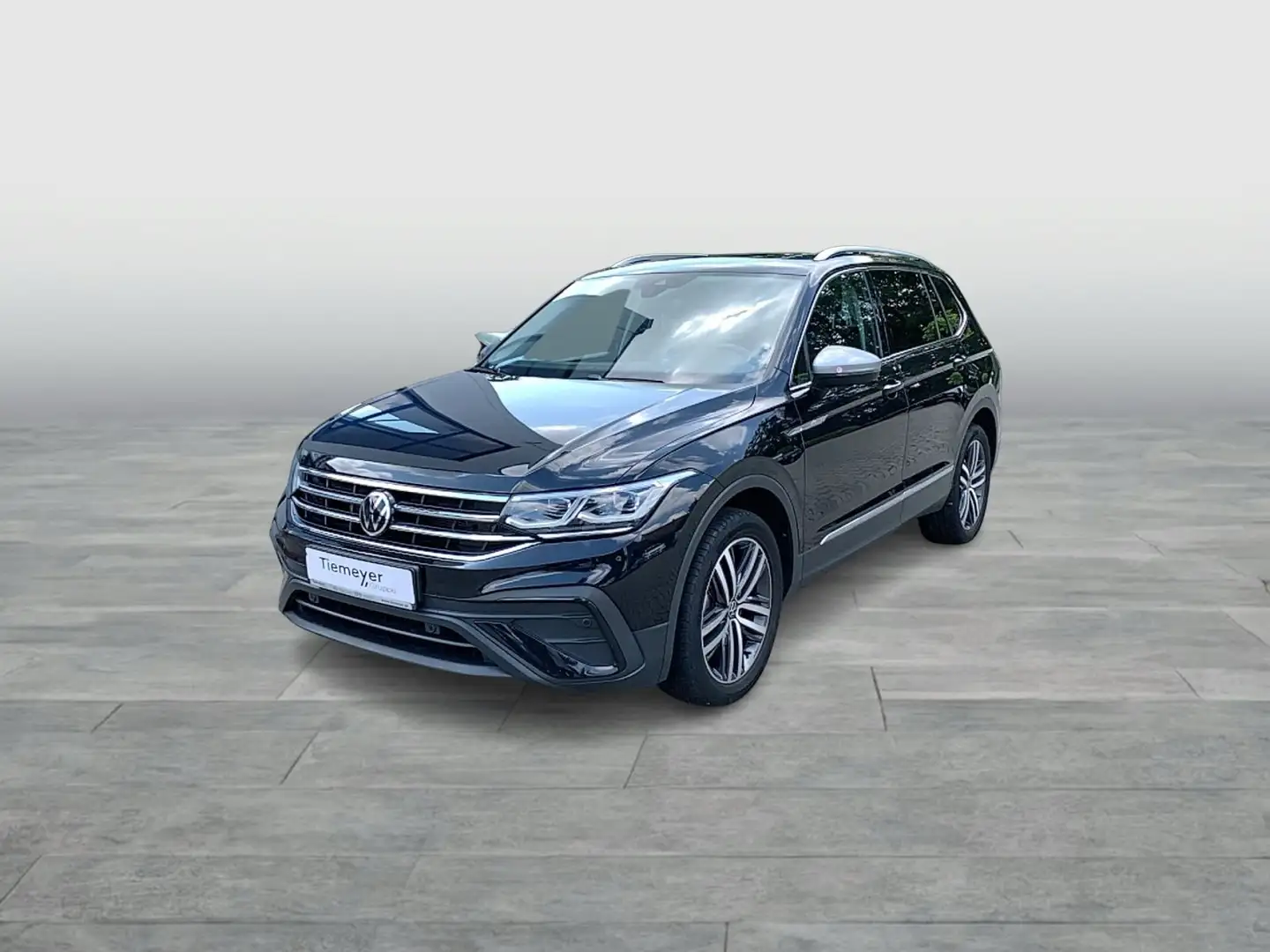 Volkswagen Tiguan Allspace 2.0 TDI LM19 PANO AHK IQ.LIGHT Schwarz - 2