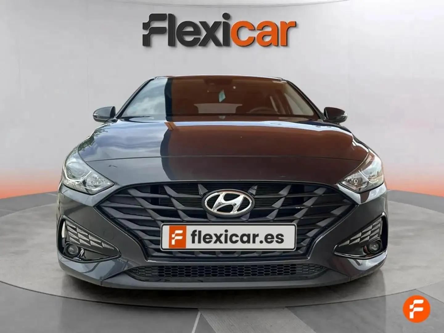 Hyundai i30 1.5 DPI Essence Geel - 2