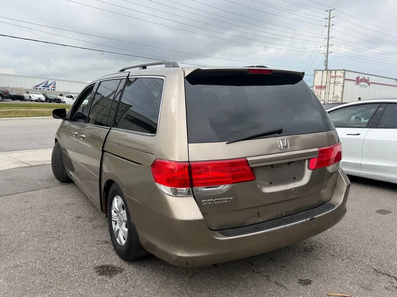 Honda Odyssey снимка Honda Odyssey
