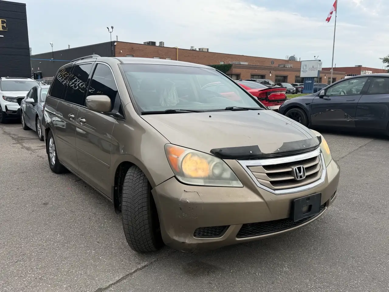 Honda Odyssey снимка Honda Odyssey