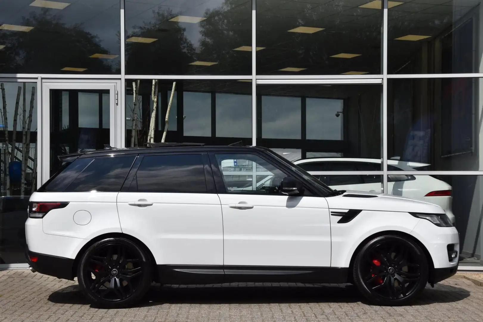 Land Rover Range Rover Sport 4.4 SDV8 Autobiography Dynamic Pano.dak Elek. Trek Wit - 2