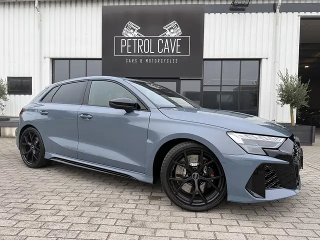 Audi RS3 RS3 Sportback 2.5 TFSI Quattro S tronic - 280 km/u - Full LED