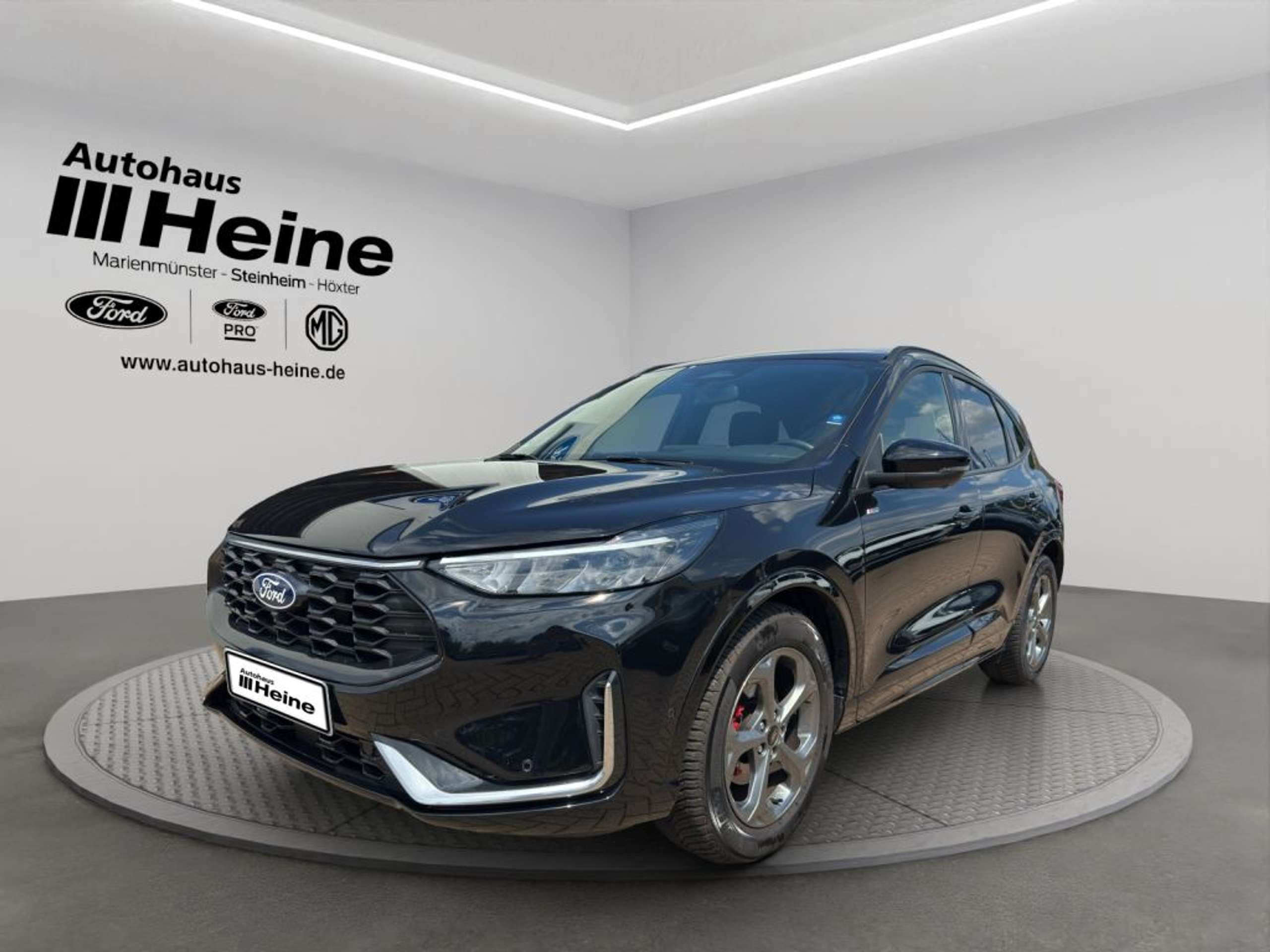 Fahrzeugabbildung Ford Kuga ST-LINE X 1.5 Ltr. 150 PS *AHK* 5 JAHRE FGS - mit KI generiert/bearbeitet