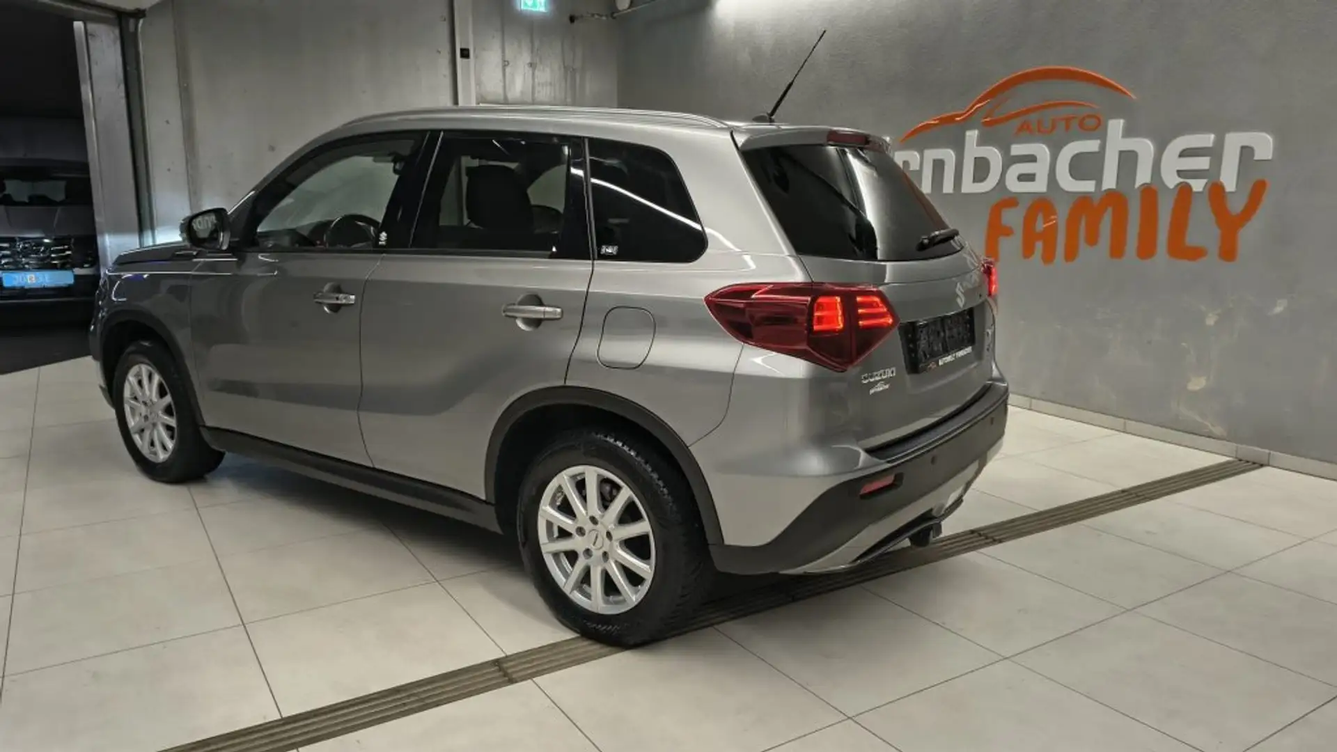 Suzuki S-Cross VITARA 1.4 HYBRID ALLGRIP flash Grau - 2