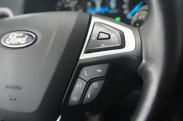 Ford S-Max view 13