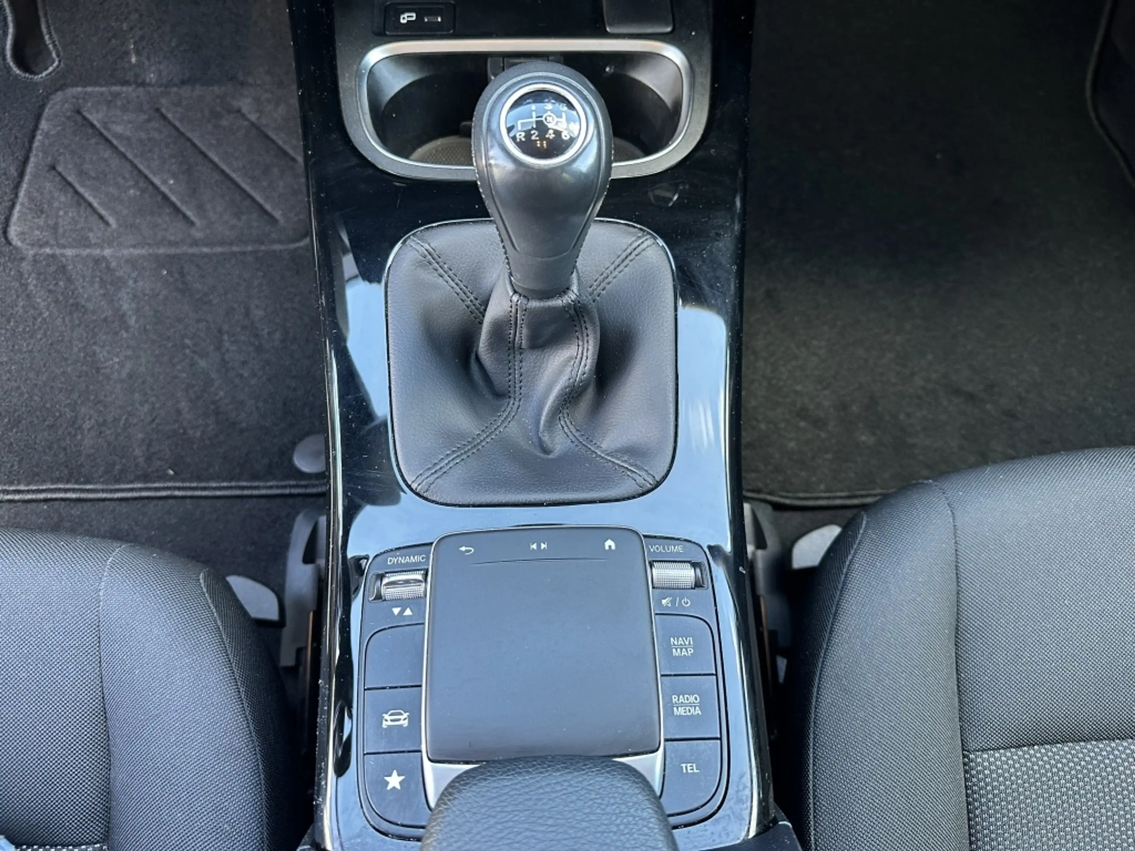 Mercedes-Benz A 180 Clima/Cruise/Stoelverwarming — photo 14