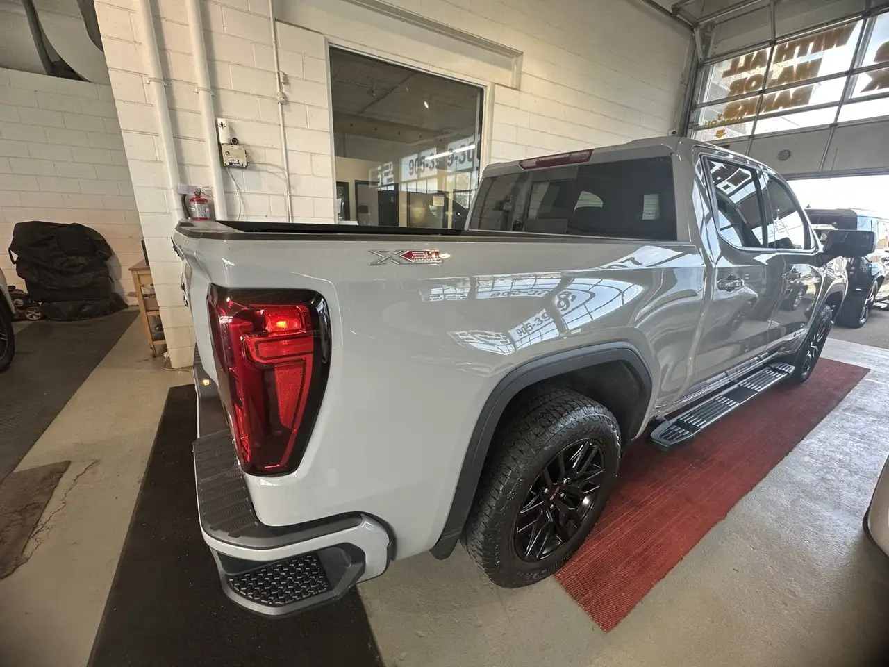 GMC Sierra 1500 снимка GMC Sierra 1500