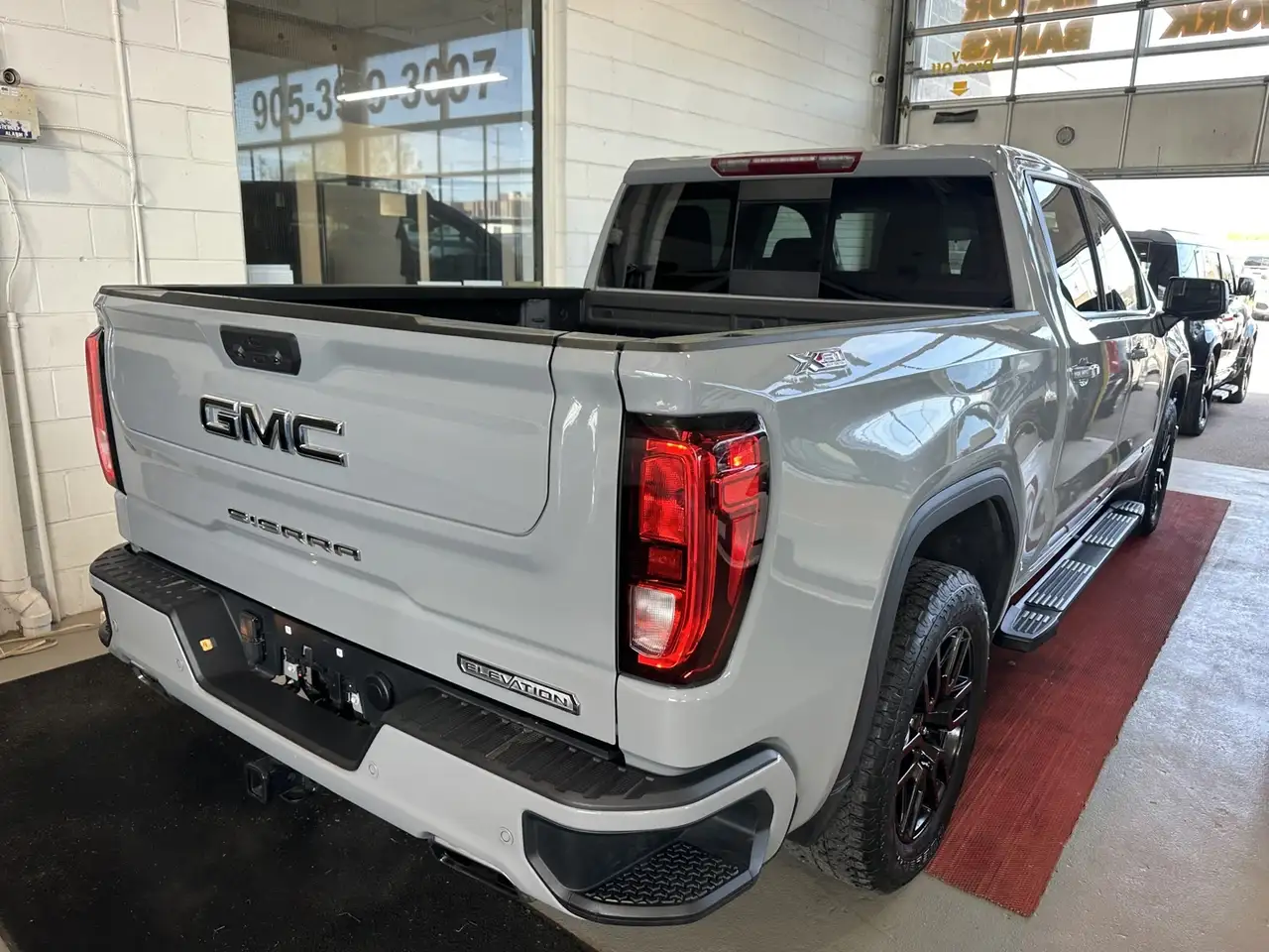 GMC Sierra 1500 снимка GMC Sierra 1500