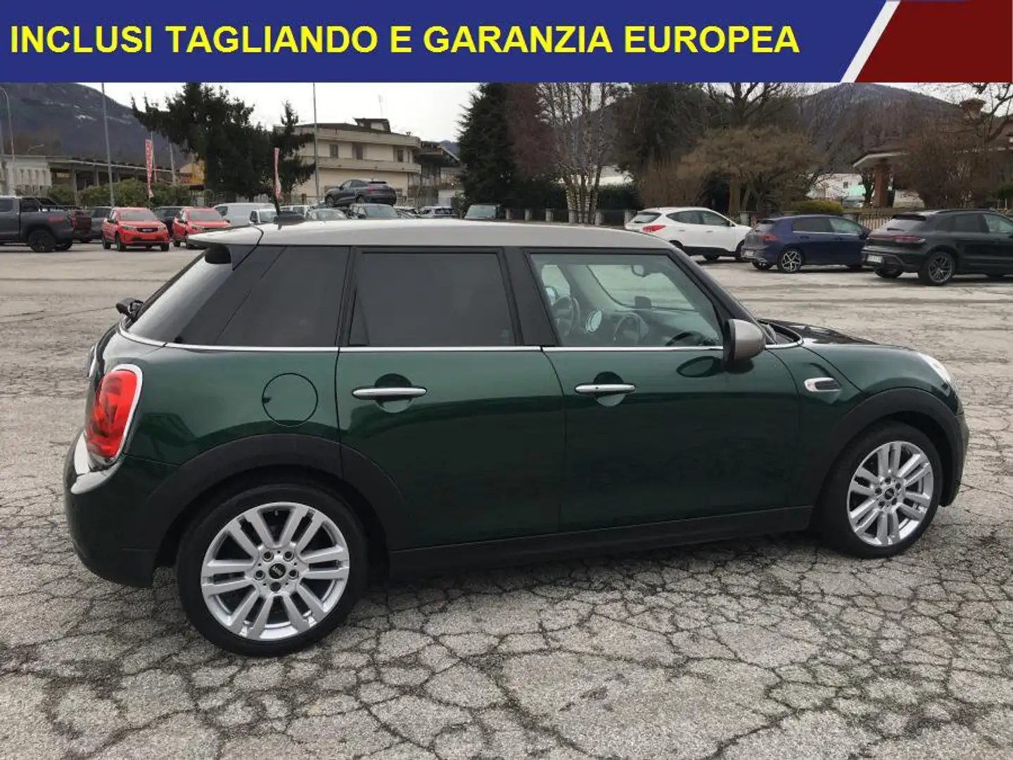 MINI Cooper D 1.5 Hype 5 porte auto SUPER-ACCESSORIATA Verde - 2