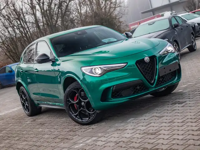 Alfa Romeo Stelvio QV 2.9 V6 Q4 21 Zoll Assistenzpaket