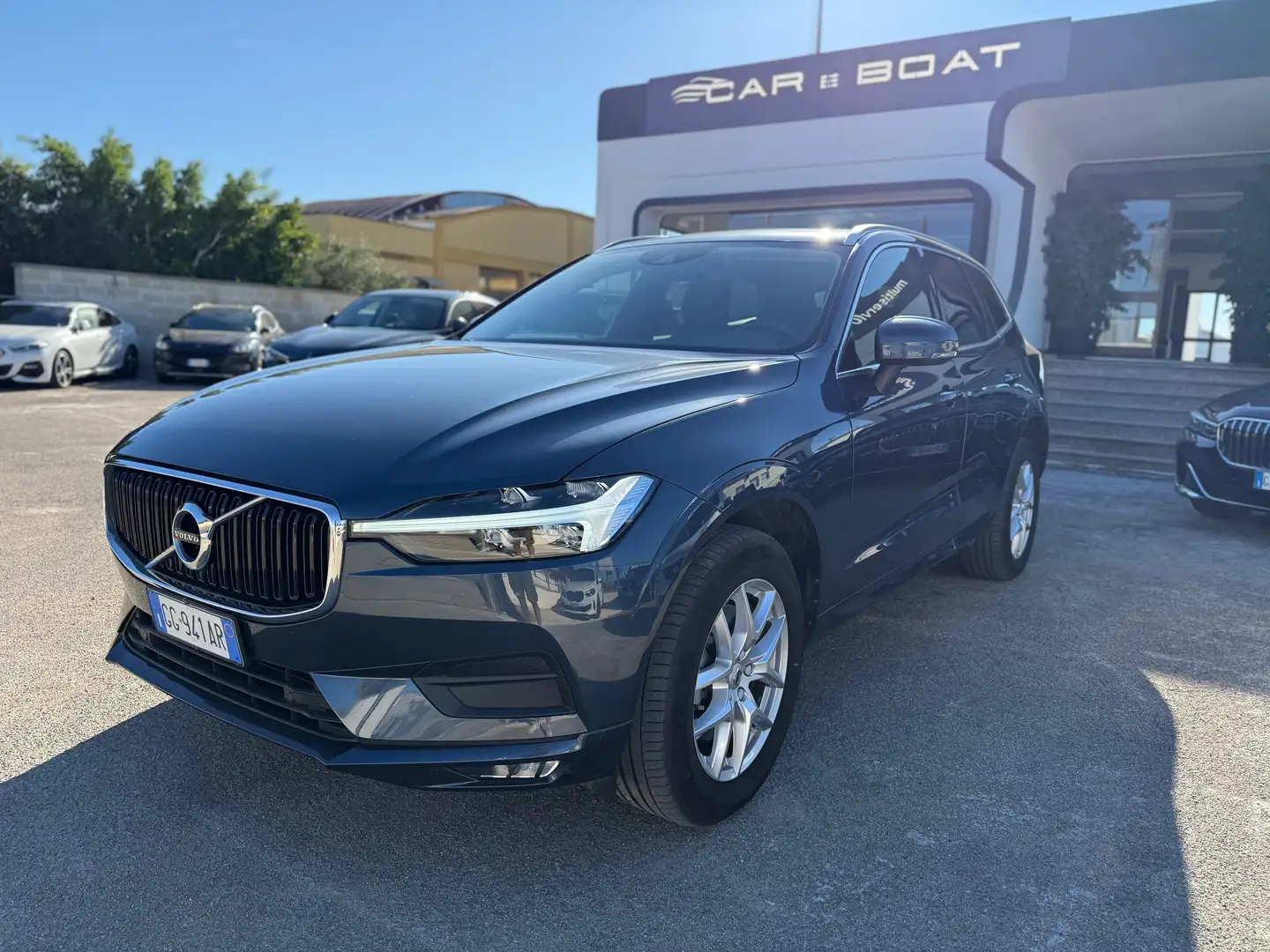 Volvo XC60 XC60 II 2018 2.0 b4 Momentum awd auto my20 Grijs - 1