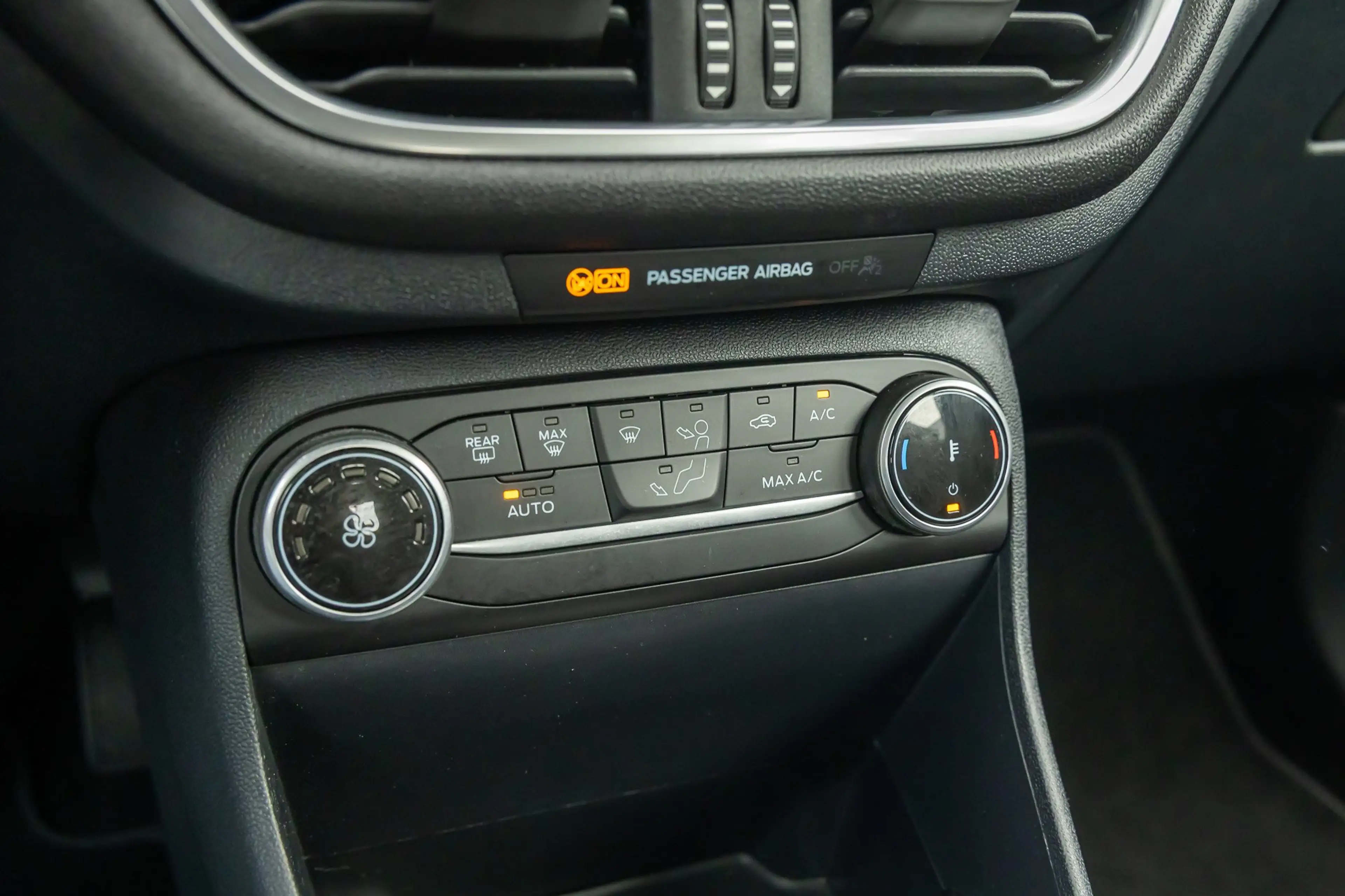 Ford Fiesta 1.0 EcoBoost Titanium | Apple Carplay/Android Auto — photo 24