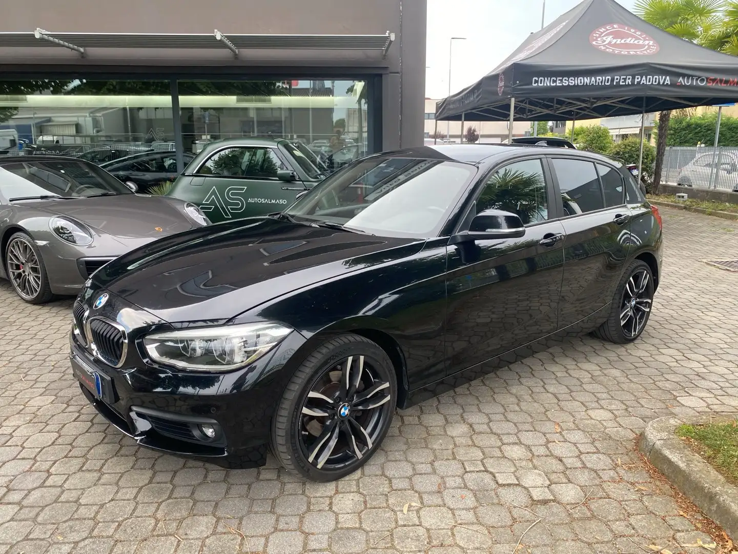 BMW 120 120d 5p. Business Steptronic Nero - 1