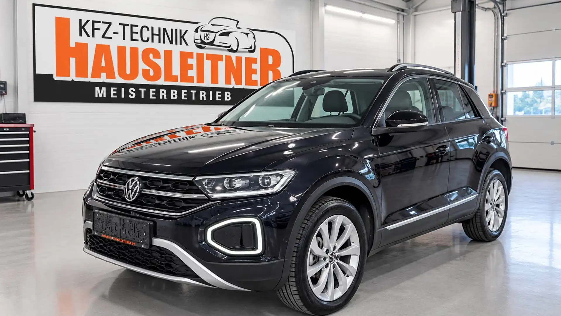 Volkswagen T-Roc 1,0 TSI Schwarz - 1