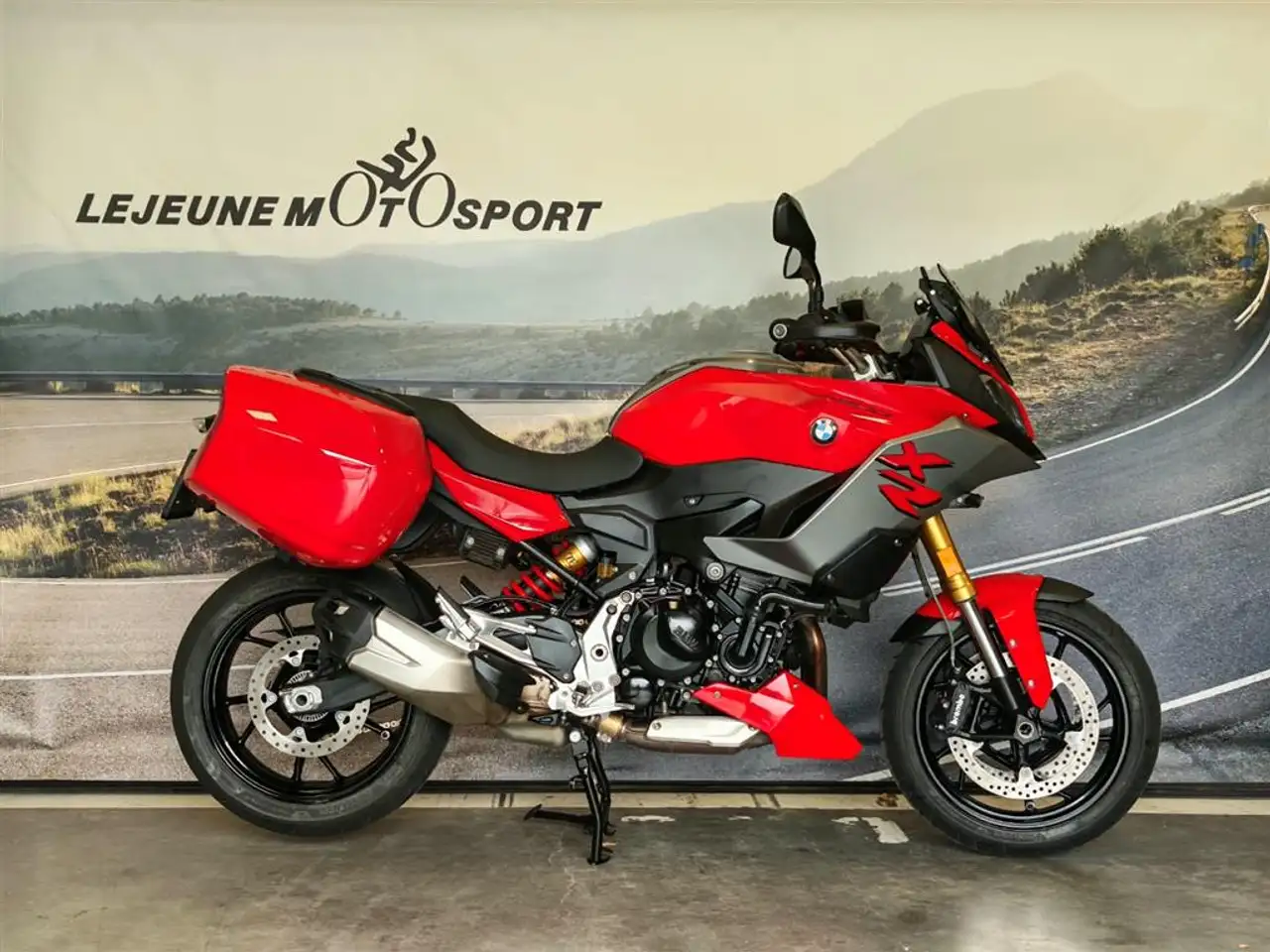 BMW F 900 XR