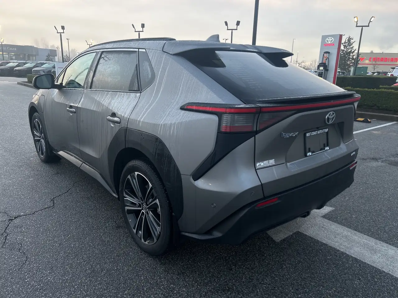 Toyota bZ4X снимка Toyota bZ4X
