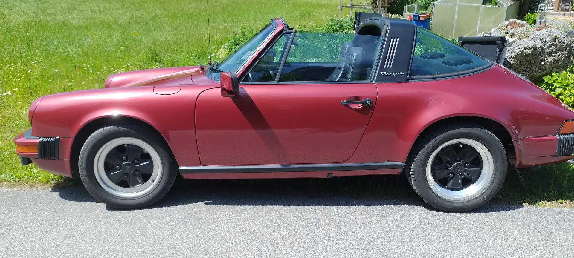 Porsche 911 Targa Rot - 2