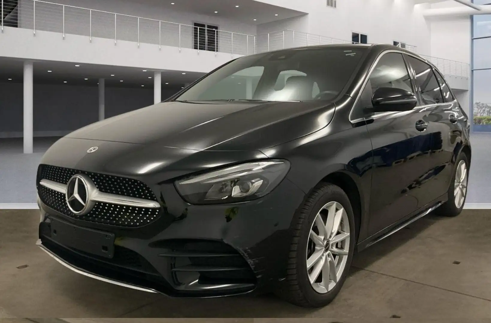 Mercedes-Benz B 250 e AMG-Line Schwarz - 2