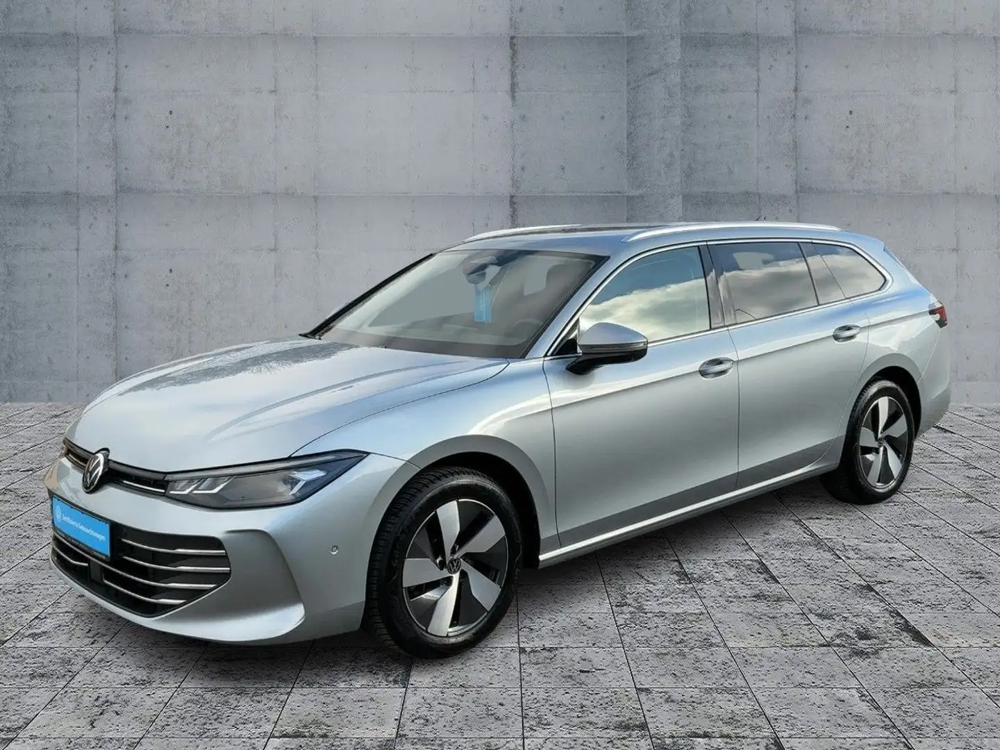 Volkswagen Passat Variant 1.5 eTSI DSG BUSINESS LED+NAV+AHK Silber - 2