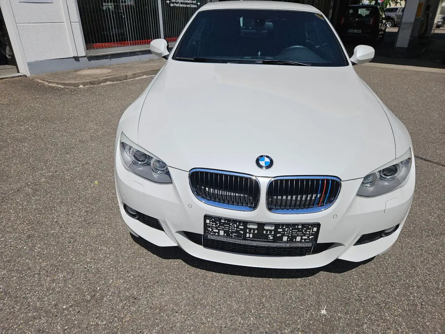 BMW 320 i Cabrio M-Sport Leder Pakete Inno+Comf - 2