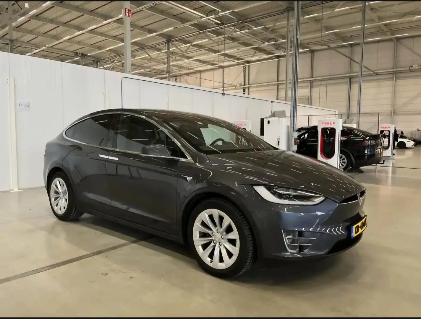 Tesla Model X 75D Allradantrieb - 2