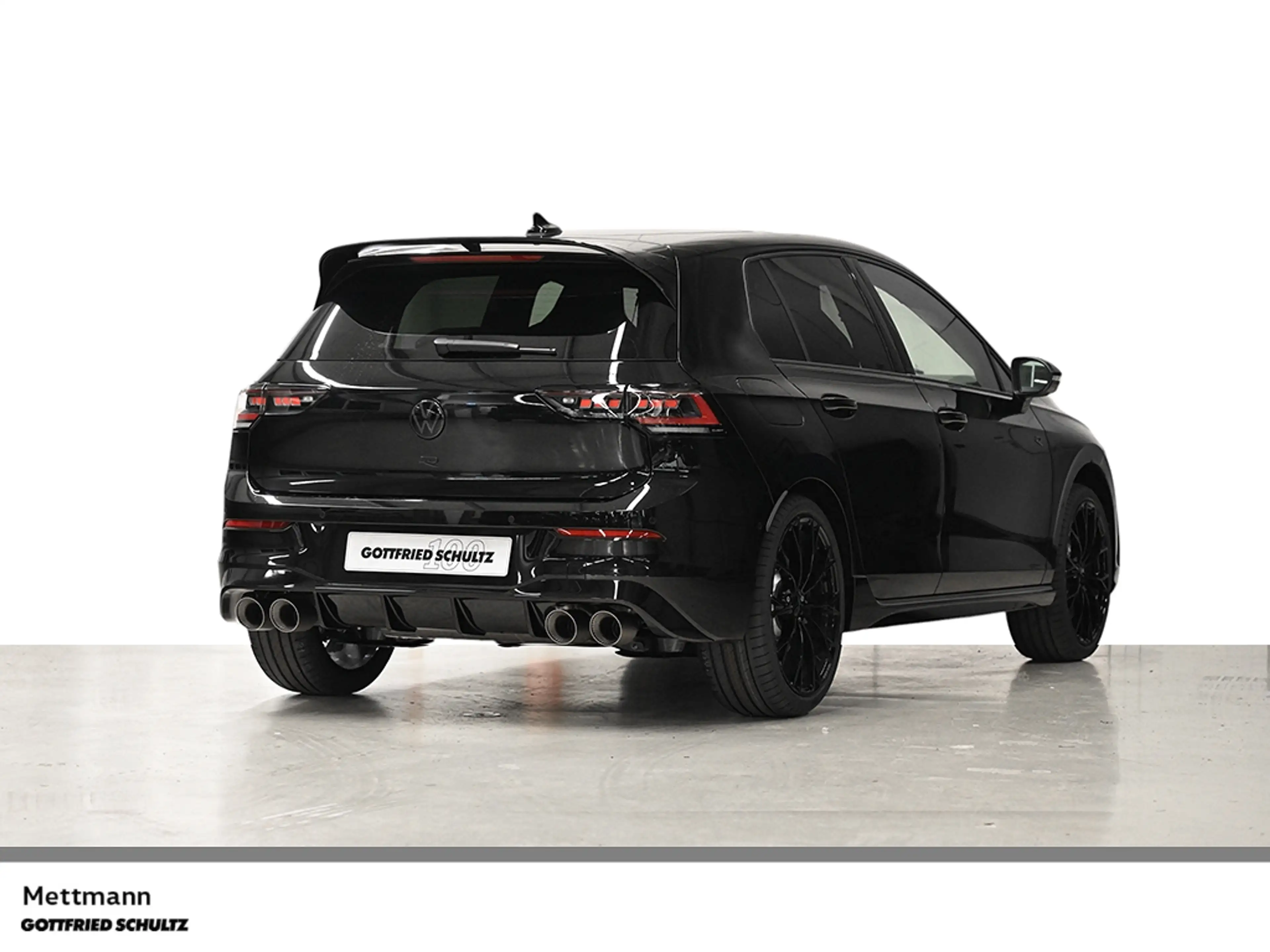 Volkswagen Golf R 2.0 TSI DSG IQ BLACK AKRAPO H&K PANO AREA HUD — photo 2